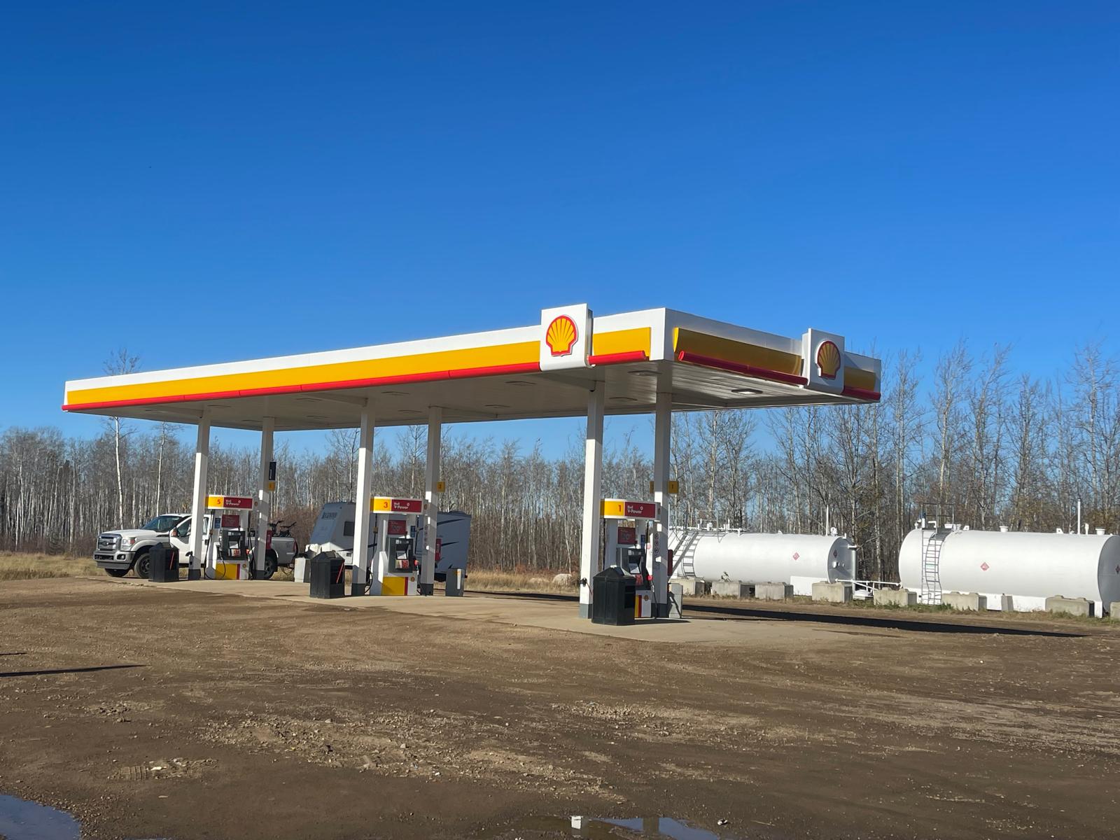 Shell gas station with fuel pumps at KAN's General Store on Highway 88